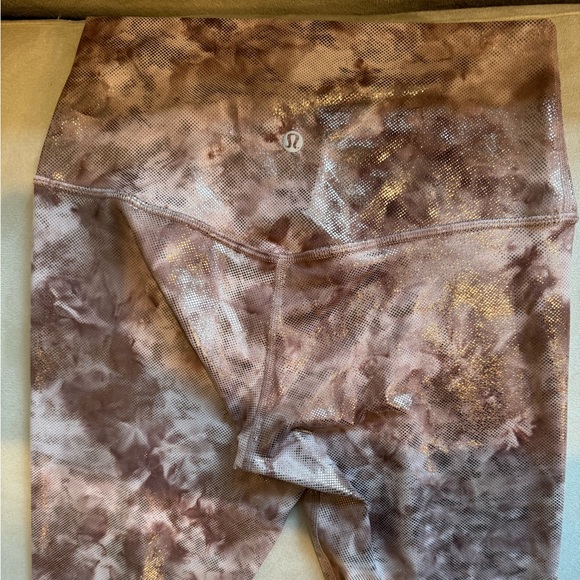 21.25” Lululemon Align HR Shine Diamond Dye Misty Shell Cacao Diffuse Dot Foil 6 - Picture 11 of 17